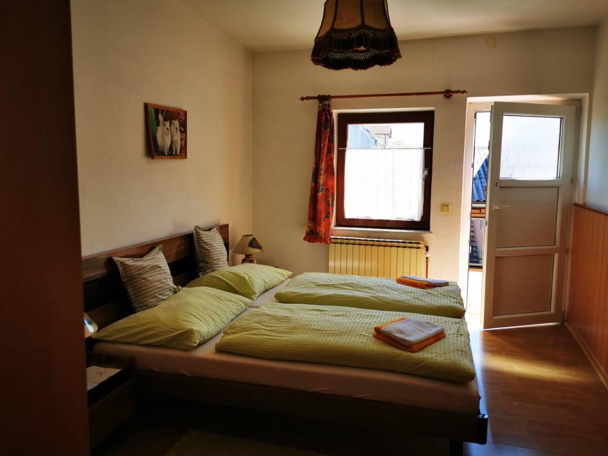 Hotel Goldene Krone Mistelbach Eksteriør bilde